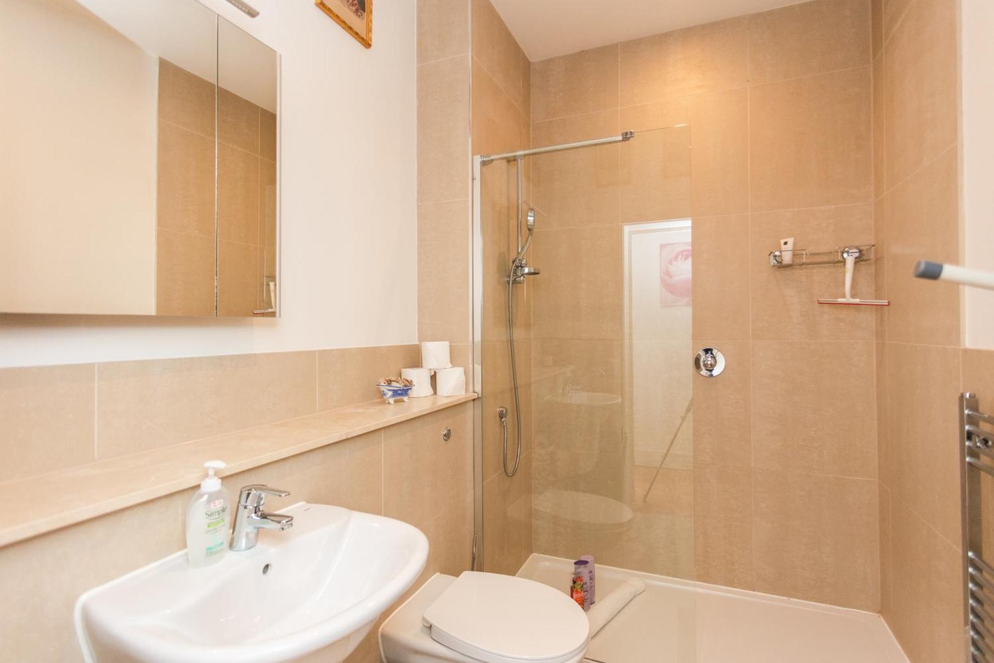 Homely 1 Bedroom Apartment In The Heart Of Vibrant Camden London Ngoại thất bức ảnh